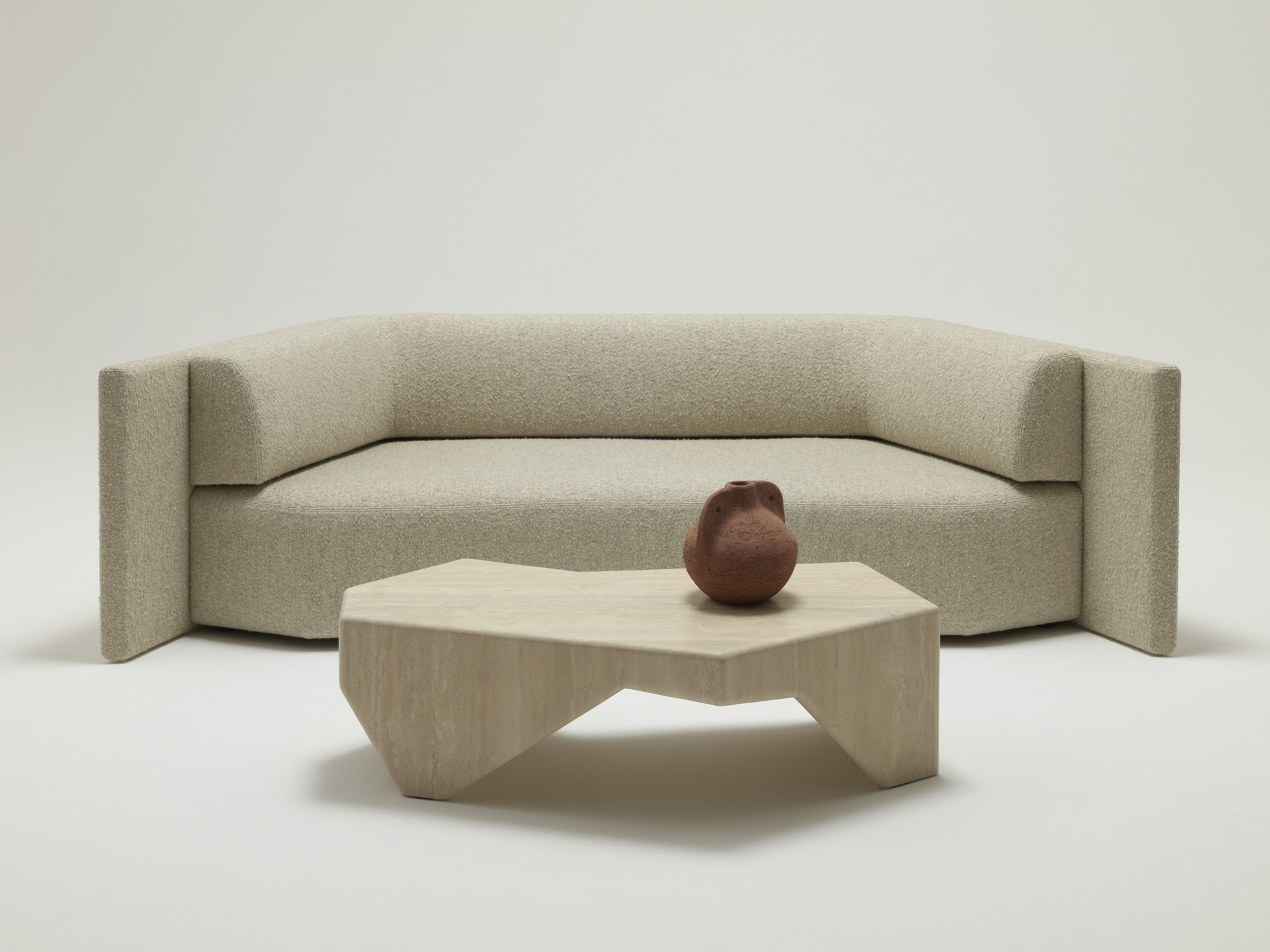 EN-Delcourt-Collection-EKO-sofa-JAZ-law-table