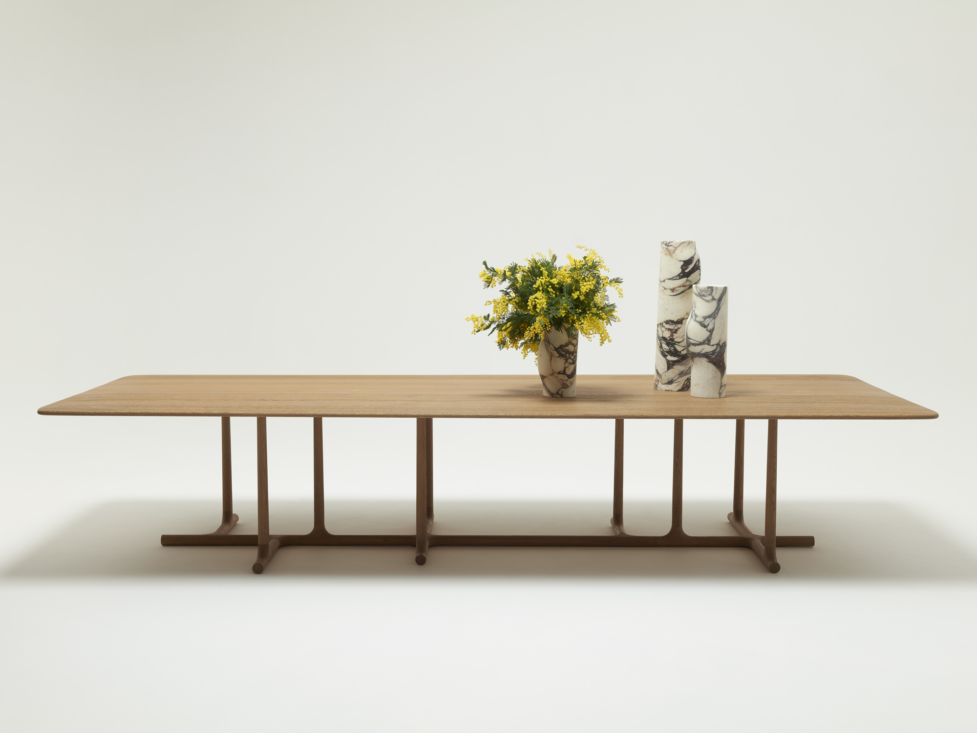 EN-Delcourt-Collection-TYE-table